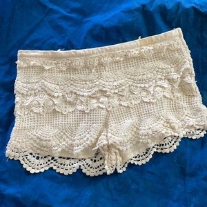Pins & needles crocheted shorts size 4